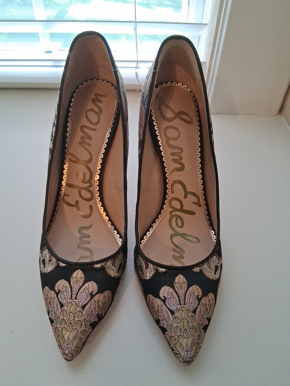 Sam Edelman Black Floral Brocade Pointed Toe Pumps - Picture 1 of 5